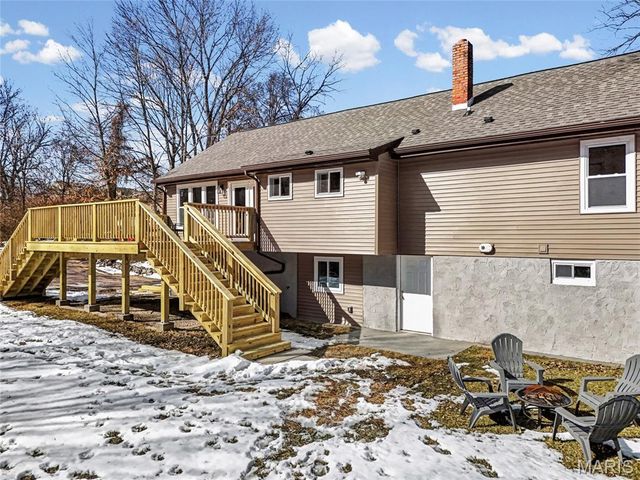 12902 Dorsett Road, Maryland Heights, MO 63043