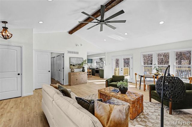 12902 Dorsett Road, Maryland Heights, MO 63043