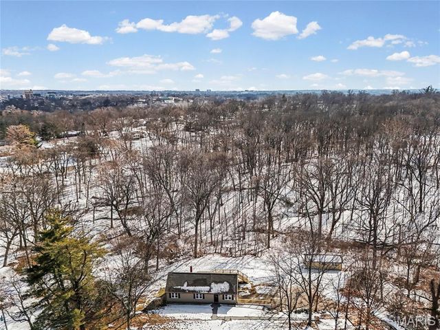 12902 Dorsett Road, Maryland Heights, MO 63043