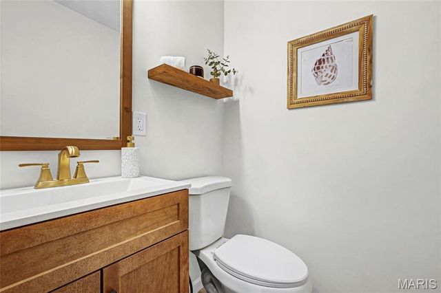 12902 Dorsett Road, Maryland Heights, MO 63043