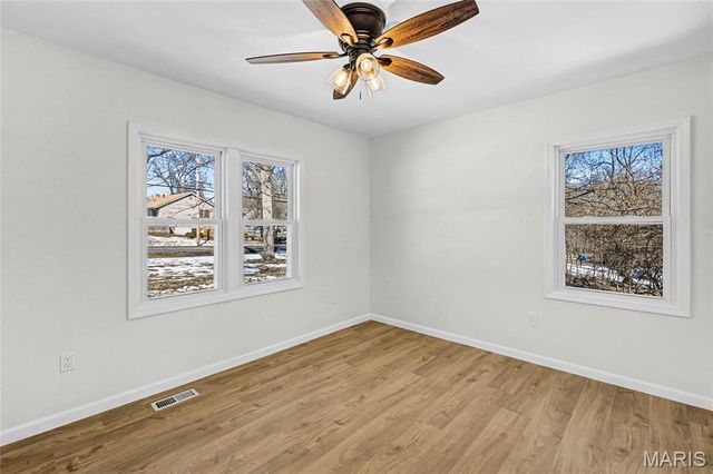 12902 Dorsett Road, Maryland Heights, MO 63043