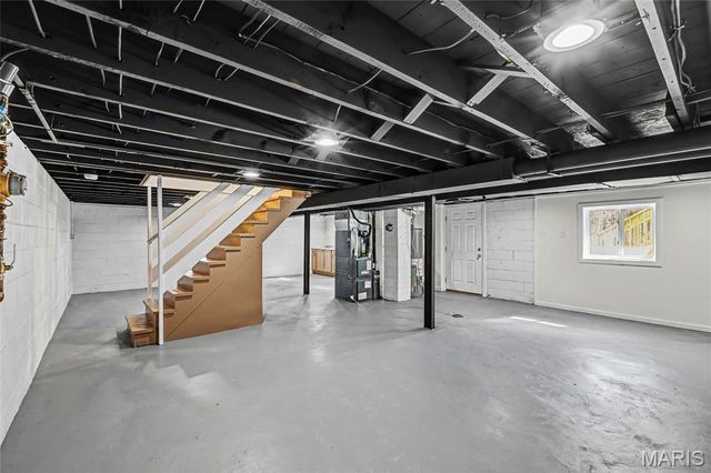 12902 Dorsett Road, Maryland Heights, MO 63043