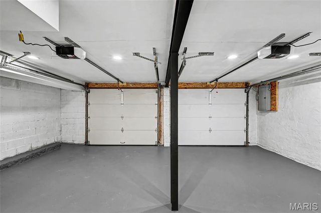 12902 Dorsett Road, Maryland Heights, MO 63043