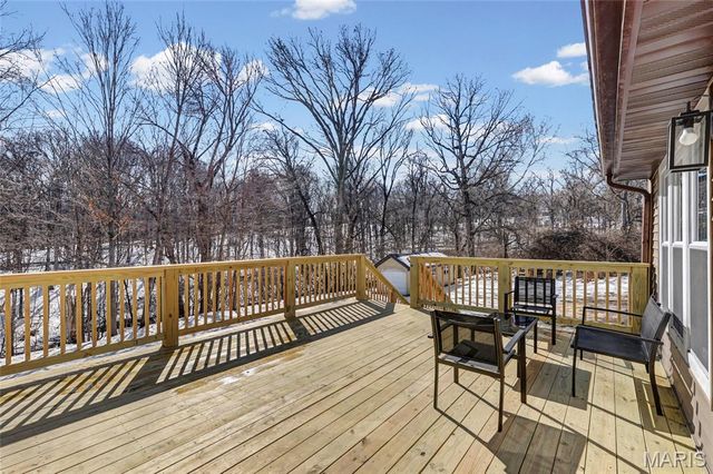 12902 Dorsett Road, Maryland Heights, MO 63043