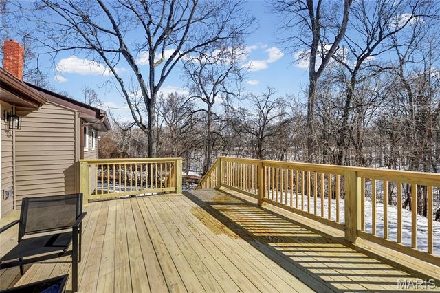 12902 Dorsett Road, Maryland Heights, MO 63043