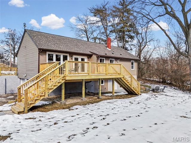 12902 Dorsett Road, Maryland Heights, MO 63043