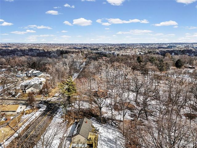 12902 Dorsett Road, Maryland Heights, MO 63043