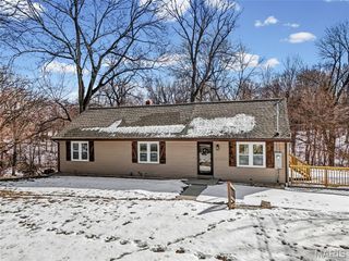 12902 Dorsett Road, Maryland Heights, MO 63043