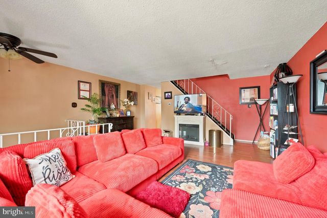 5415 SE HAWTHORNE ST, Philadelphia, PA 19124
