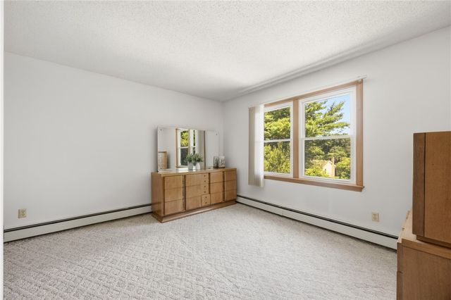 16 Sunrise Drive, Westerly, RI 02891