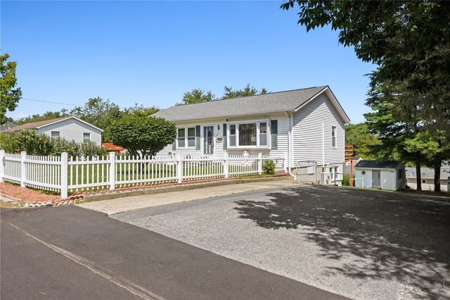 16 Sunrise Drive, Westerly, RI 02891