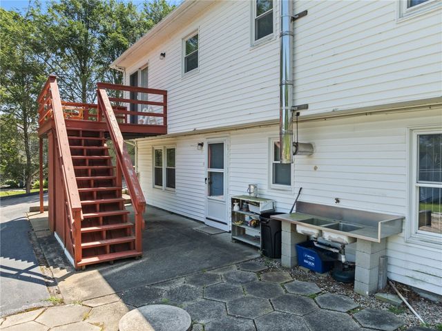 16 Sunrise Drive, Westerly, RI 02891