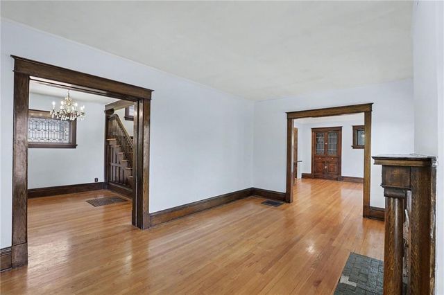 3727 Pennsylvania Avenue, Kansas City, MO 64111
