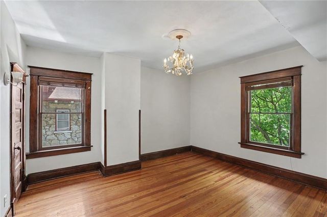 3727 Pennsylvania Avenue, Kansas City, MO 64111
