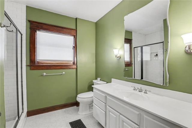3727 Pennsylvania Avenue, Kansas City, MO 64111