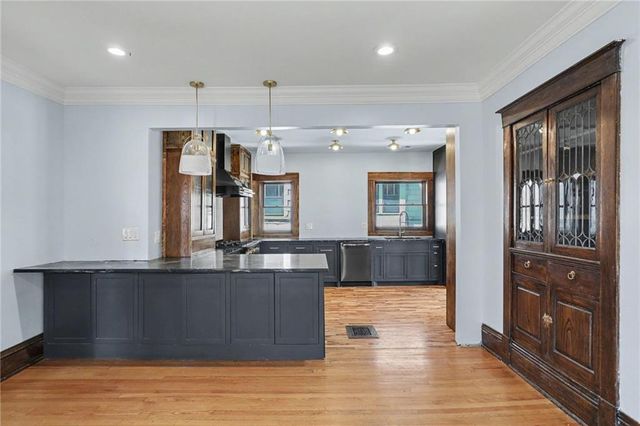 3727 Pennsylvania Avenue, Kansas City, MO 64111