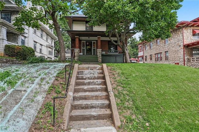 3727 Pennsylvania Avenue, Kansas City, MO 64111