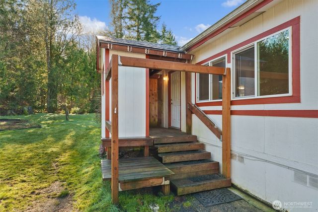 2869 Lincoln Creek Road, Rochester, WA 98579