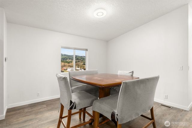 2869 Lincoln Creek Road, Rochester, WA 98579