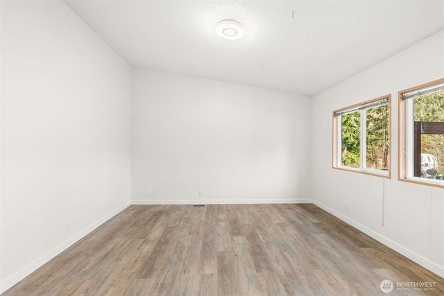 2869 Lincoln Creek Road, Rochester, WA 98579