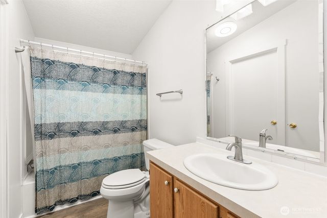 2869 Lincoln Creek Road, Rochester, WA 98579