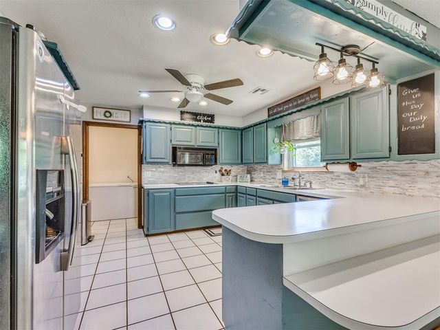 400 Ridgewood Drive, Tuttle, OK 73089