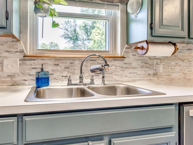 400 Ridgewood Drive, Tuttle, OK 73089