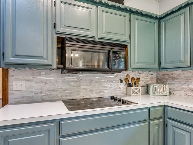 400 Ridgewood Drive, Tuttle, OK 73089