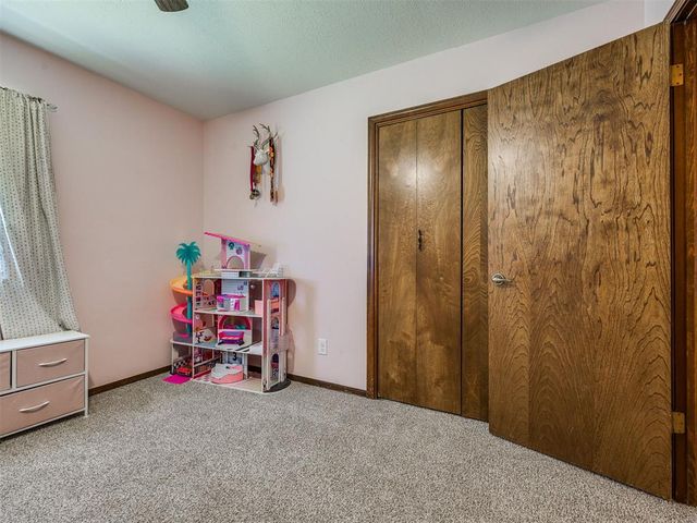 400 Ridgewood Drive, Tuttle, OK 73089