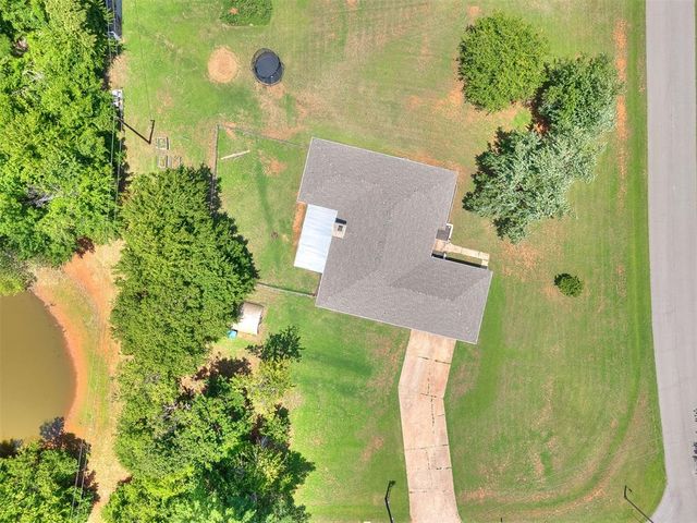 400 Ridgewood Drive, Tuttle, OK 73089