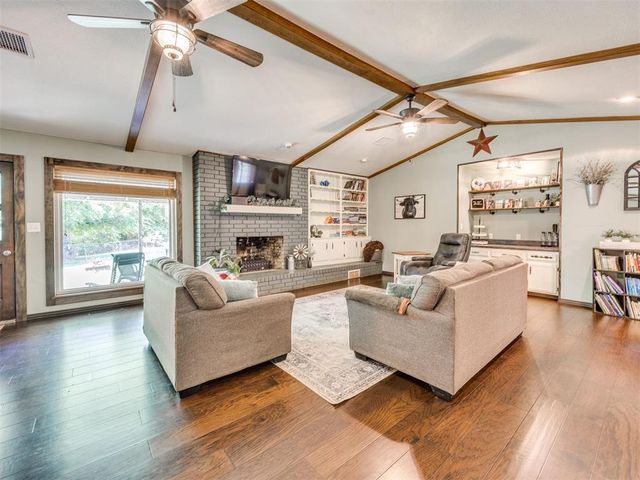 400 Ridgewood Drive, Tuttle, OK 73089