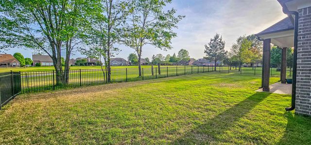 230 LINKS VIEW DR, Oakland, TN 38060