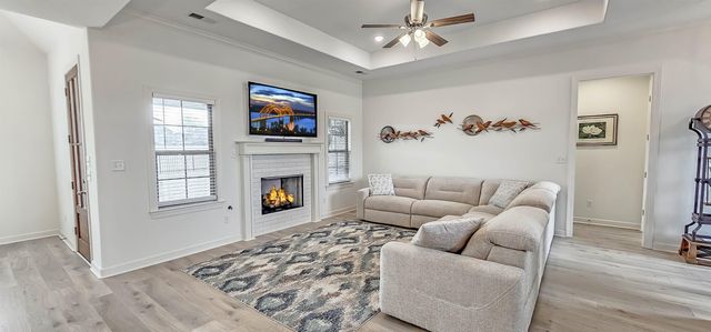 230 LINKS VIEW DR, Oakland, TN 38060