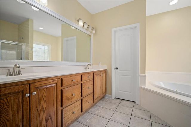 2277 Chapel Hill Drive, Mobile, AL 36695