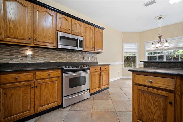 2277 Chapel Hill Drive, Mobile, AL 36695