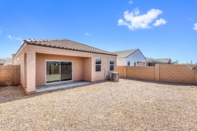 5246 E Iridium Way, San Tan Valley, AZ 85143