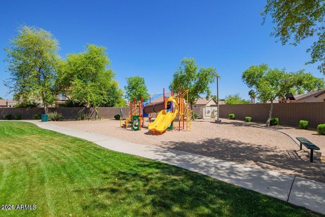 5246 E Iridium Way, San Tan Valley, AZ 85143