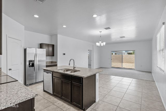 5246 E Iridium Way, San Tan Valley, AZ 85143