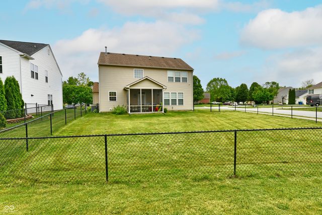 5862 Columbia Circle, Greenwood, IN 46142