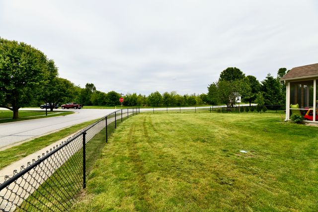 5862 Columbia Circle, Greenwood, IN 46142
