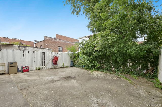 941 Crescent Street, Brooklyn, NY 11208