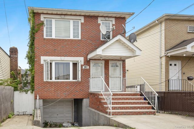 941 Crescent Street, Brooklyn, NY 11208