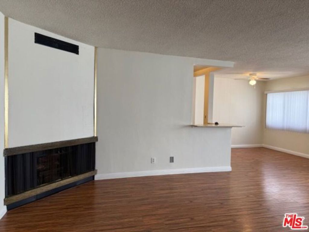 8161 Manitoba Street 7, Playa Del Rey (los Angeles), CA 90293