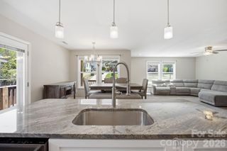 9 Half Moon Drive, Swannanoa, NC 28778