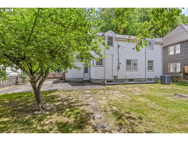 2809 NICHOLS Blvd, Longview, WA 98632
