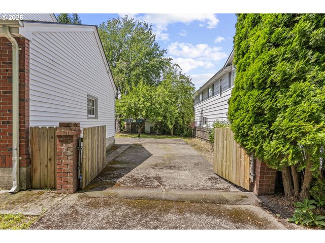 2809 NICHOLS Blvd, Longview, WA 98632