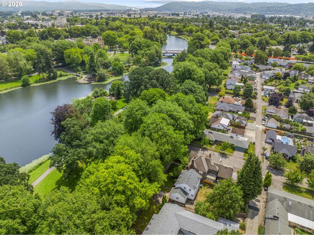 2809 NICHOLS Blvd, Longview, WA 98632