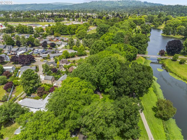 2809 NICHOLS Blvd, Longview, WA 98632