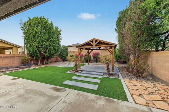 18280 W ELM Street, Surprise, AZ 85388