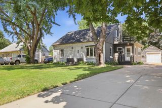 2258 W 105th Street, Bloomington, MN 55431